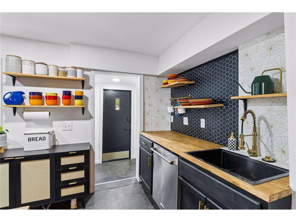 4550 Morgan Avenue N Minneapolis MN 55412 7048262 image16