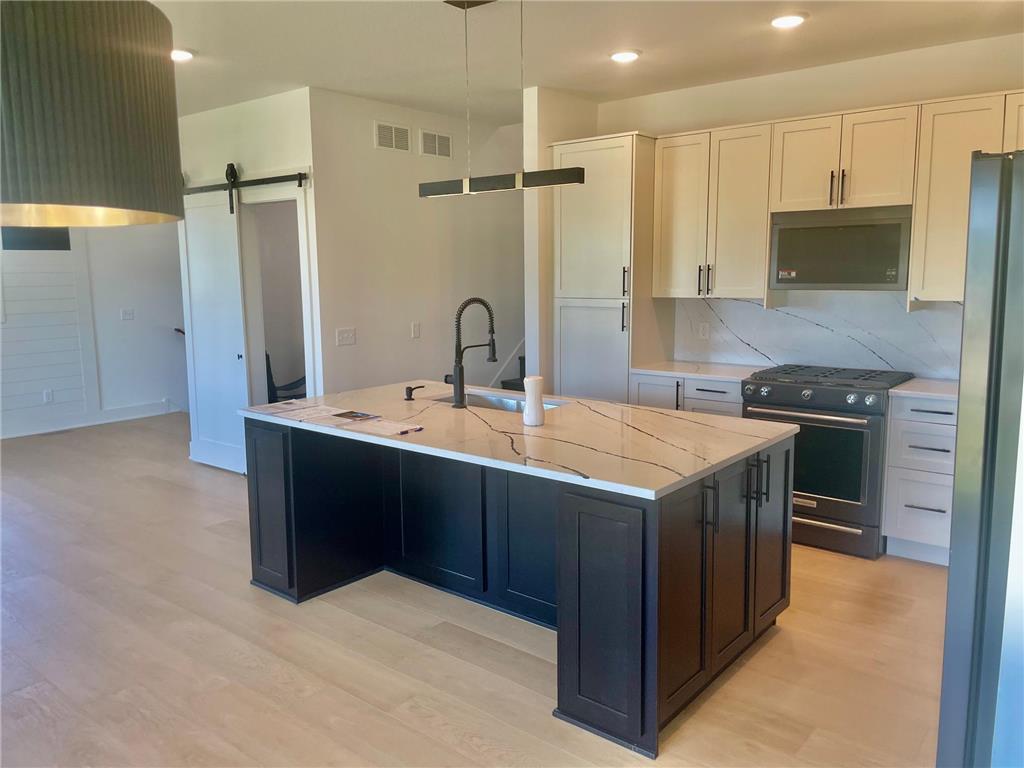 4550 Savanna Trail Chaska MN 55318 7035742 image4