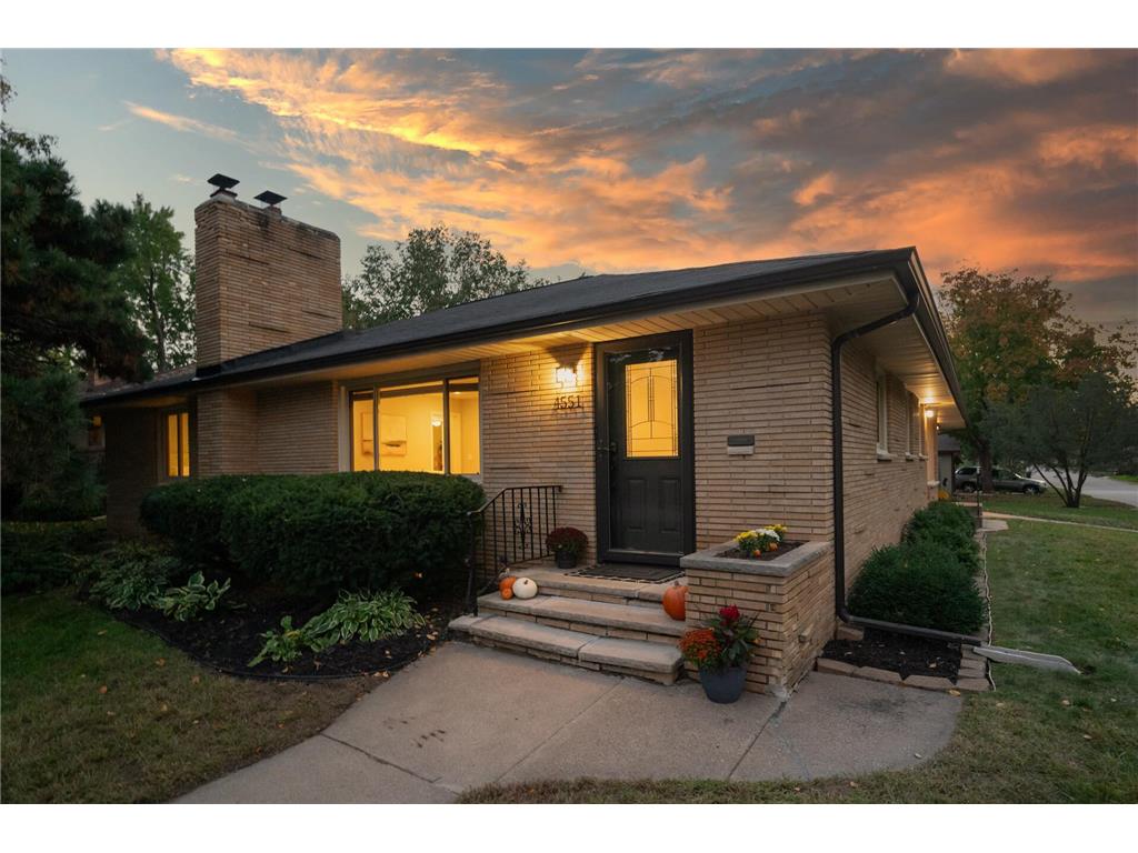 4551 Beard Avenue N, Robbinsdale, MN 55422 MLS 6443311 Edina Realty