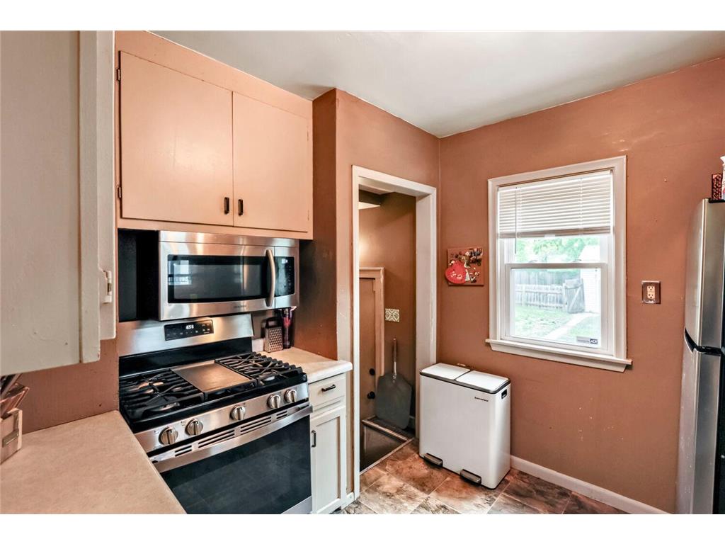 4552 Penn Avenue N Minneapolis MN 55412 7081254 image12