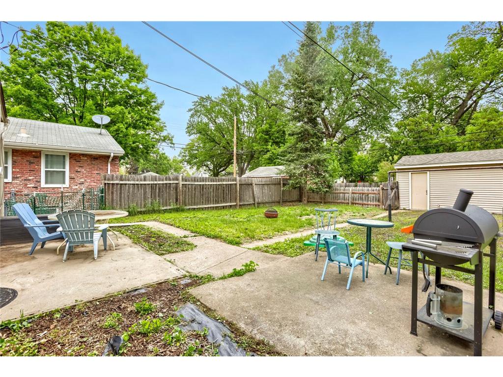 4552 Penn Avenue N Minneapolis MN 55412 7081254 image27