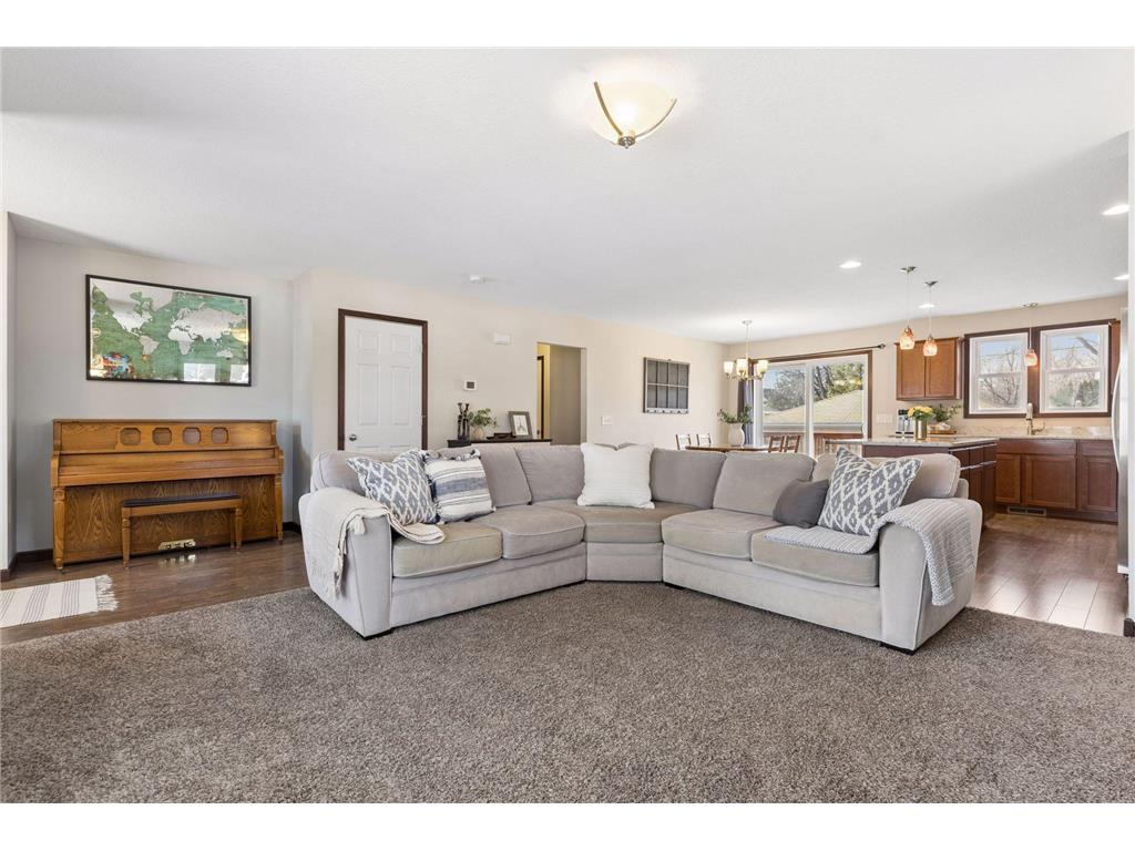 4553 Yates Avenue N Crystal MN 55422 7030247 image4