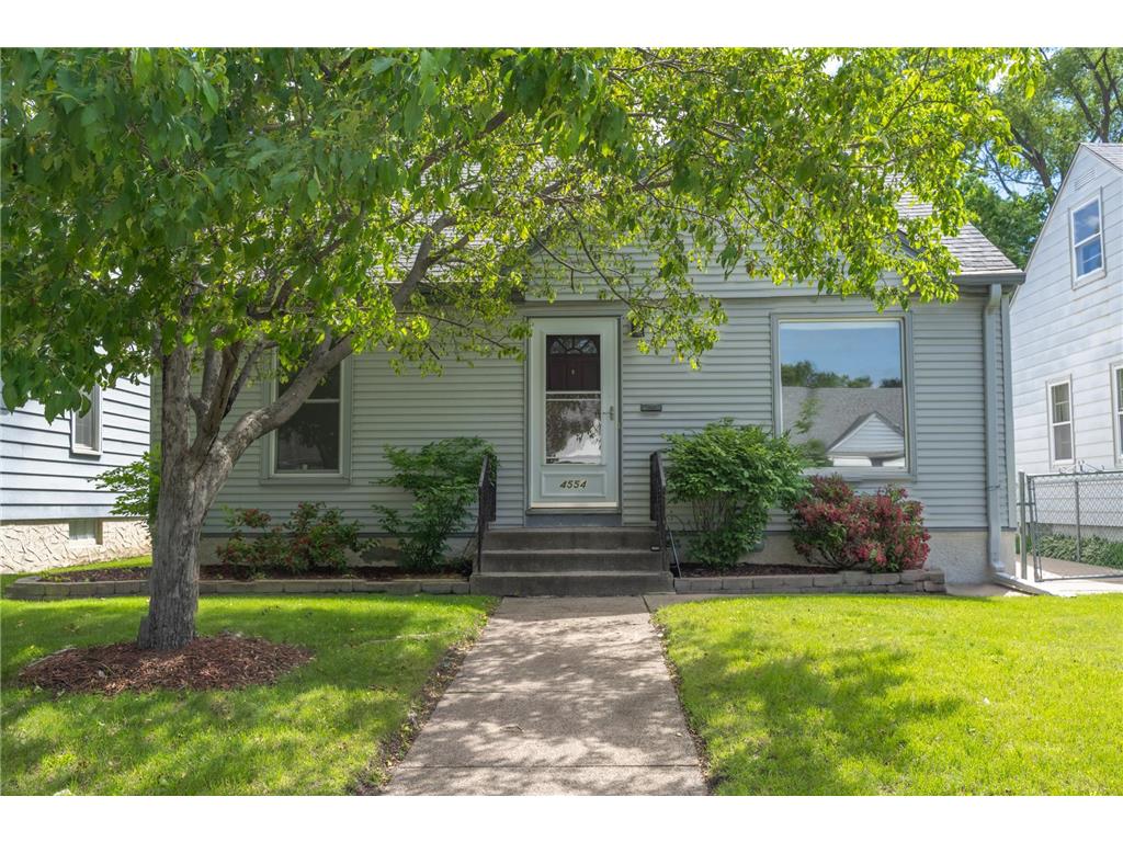 4554 Queen Avenue N Minneapolis MN 55412 6549385 image1