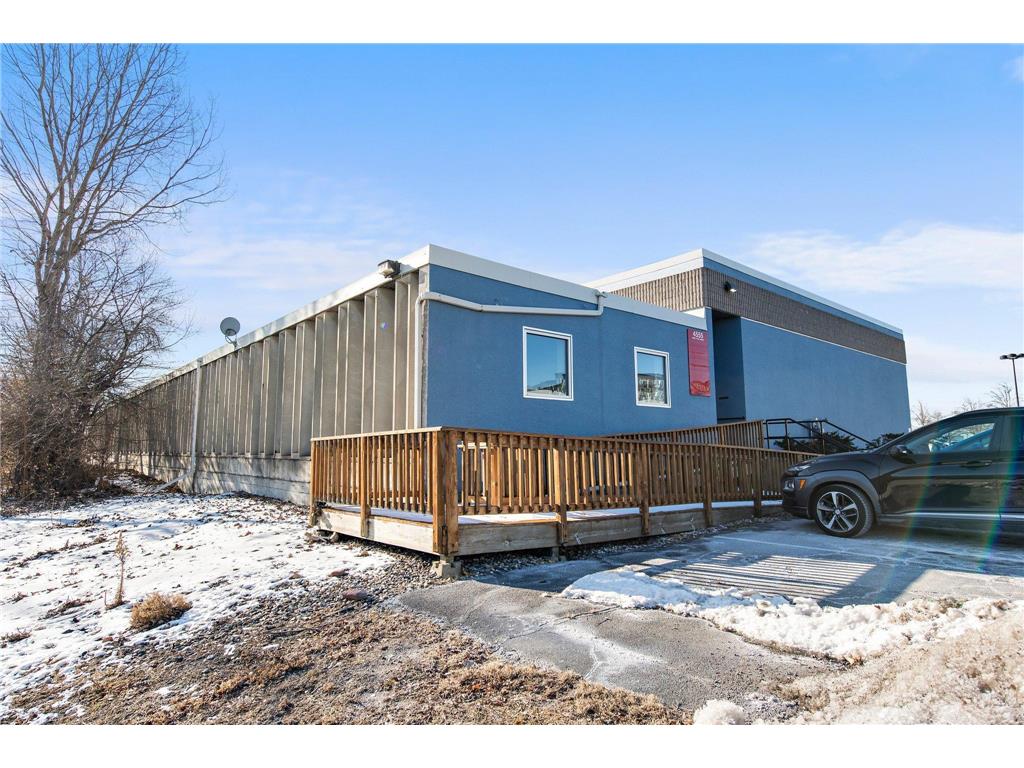 4555 77th Street W Edina MN 55435 6656873 image1