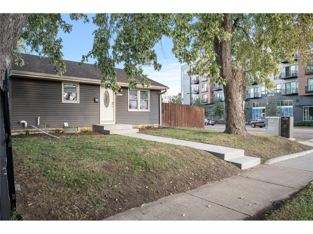 4559 Snelling Avenue Minneapolis MN 55406 6445757 image1