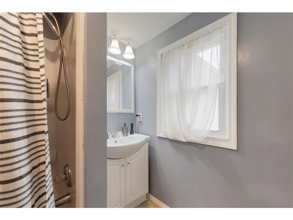 4559 Washington Street NE Columbia Heights MN 55421 6721029 image17