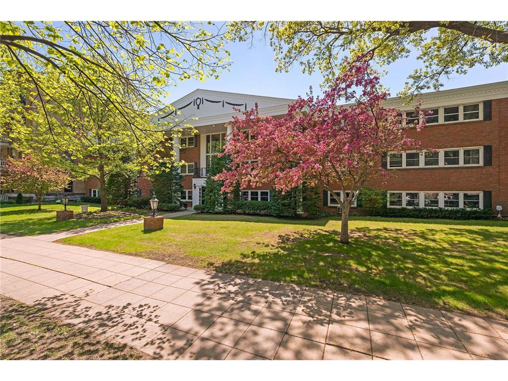 456 Summit Avenue #202 Saint Paul MN 55102 6462801 image1