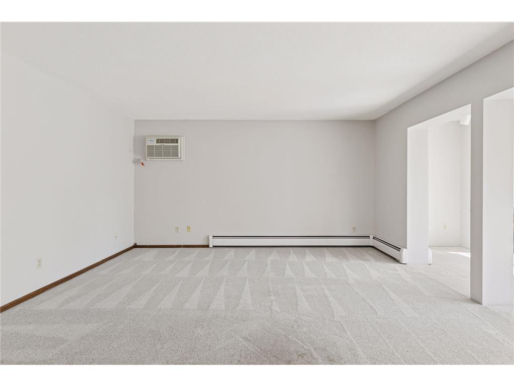 456 Summit Avenue #203 Saint Paul MN 55102 7035938 image11