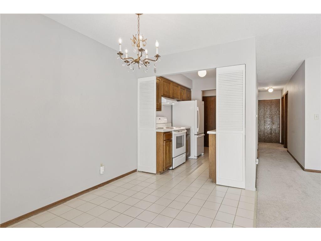 456 Summit Avenue #203 Saint Paul MN 55102 7035938 image19