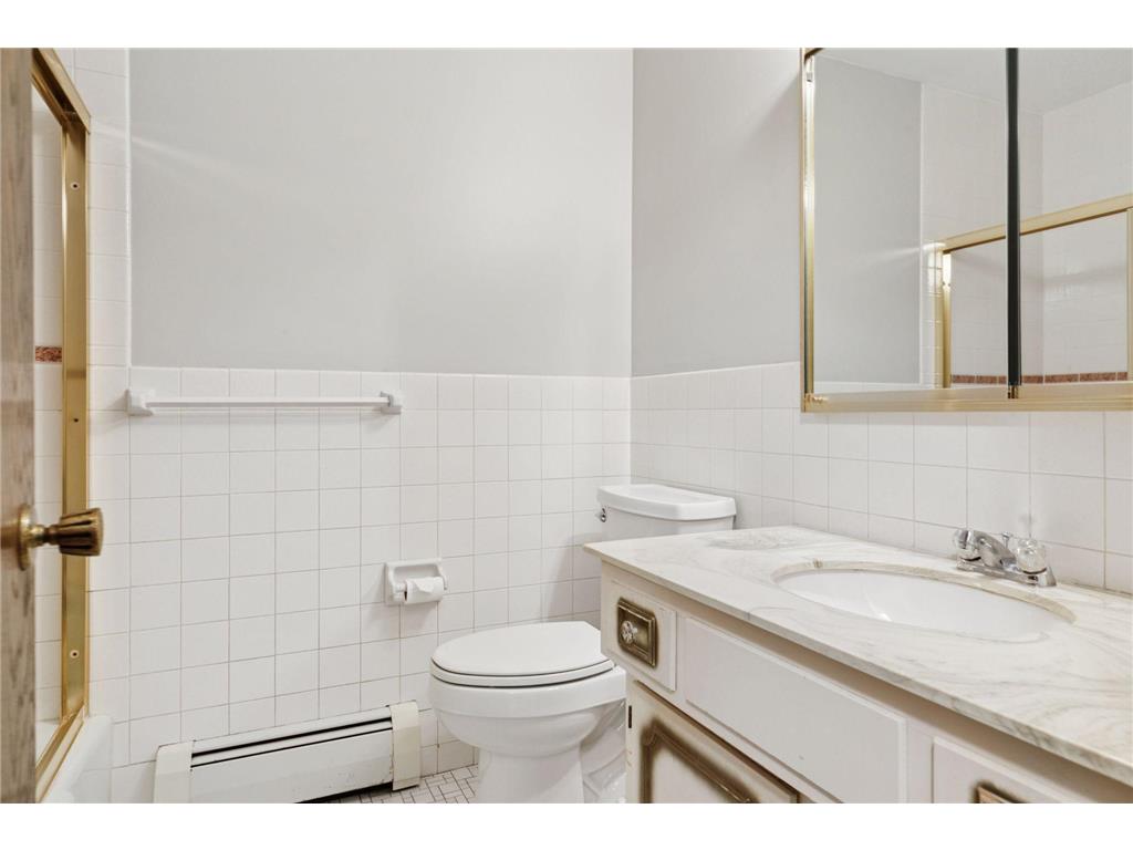 456 Summit Avenue #203 Saint Paul MN 55102 7035938 image31