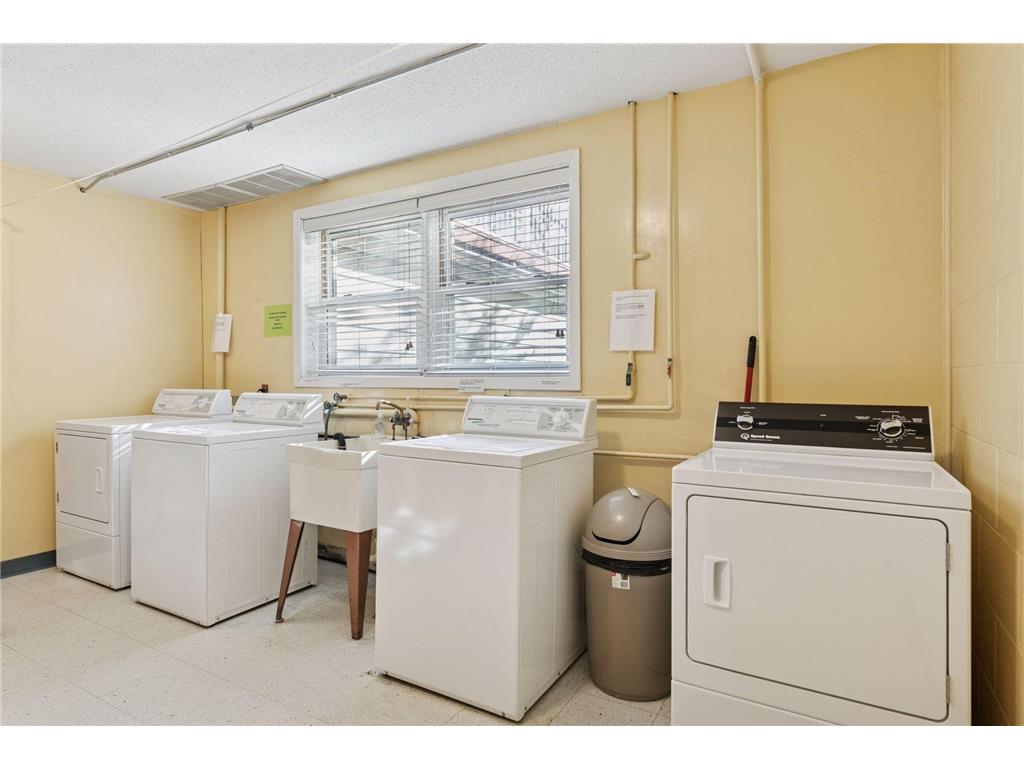 456 Summit Avenue #203 Saint Paul MN 55102 7035938 image36