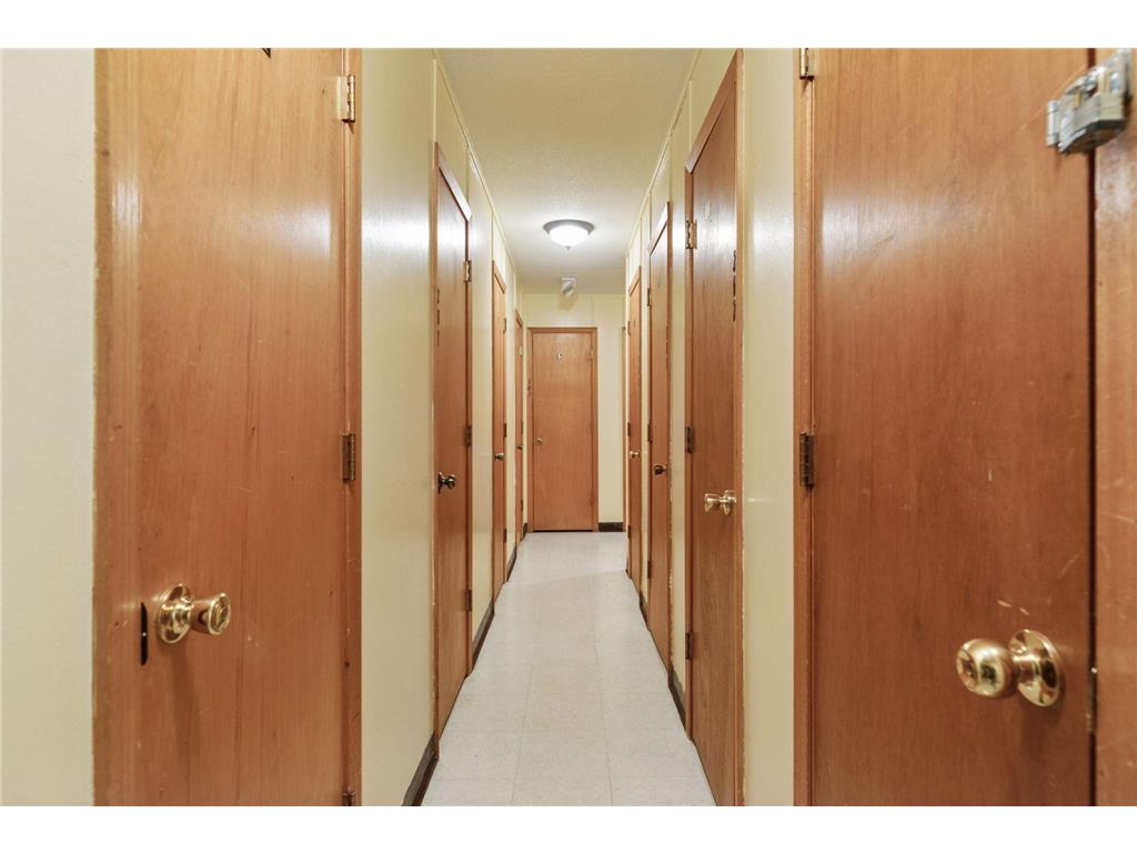 456 Summit Avenue #203 Saint Paul MN 55102 7035938 image37