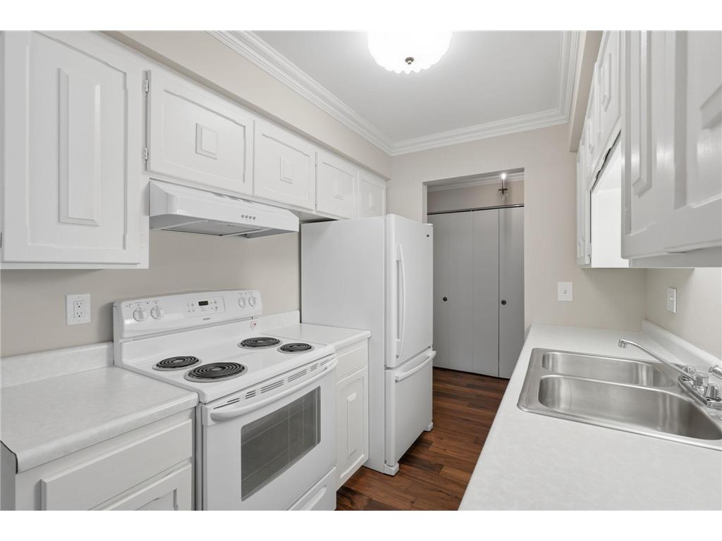 456 Summit Avenue #203 Saint Paul MN 55102 7102064 image13