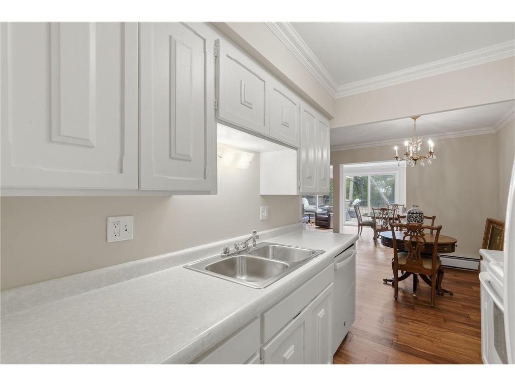 456 Summit Avenue #203 Saint Paul MN 55102 7102064 image14