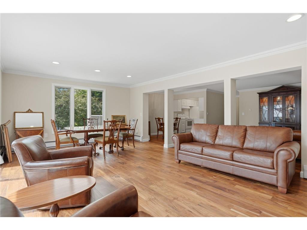 456 Summit Avenue #203 Saint Paul MN 55102 7102064 image2