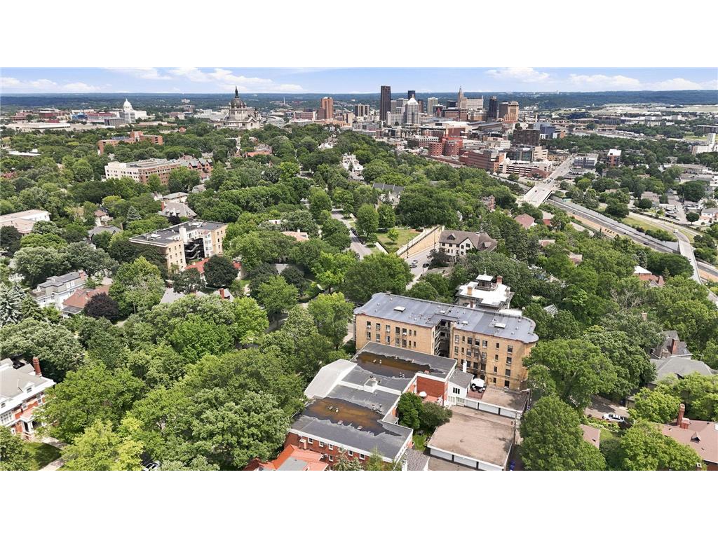 456 Summit Avenue #203 Saint Paul MN 55102 7102064 image27