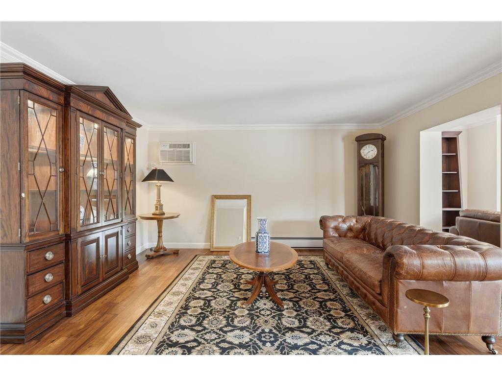 456 Summit Avenue #203 Saint Paul MN 55102 7102064 image8