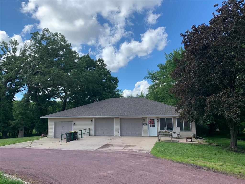 456 W 5th Street Blue Earth MN 56013 6510407 image1