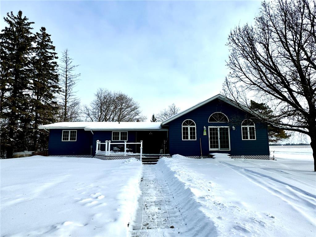 45633 300th Street Roseau MN 56751 7014727 image1