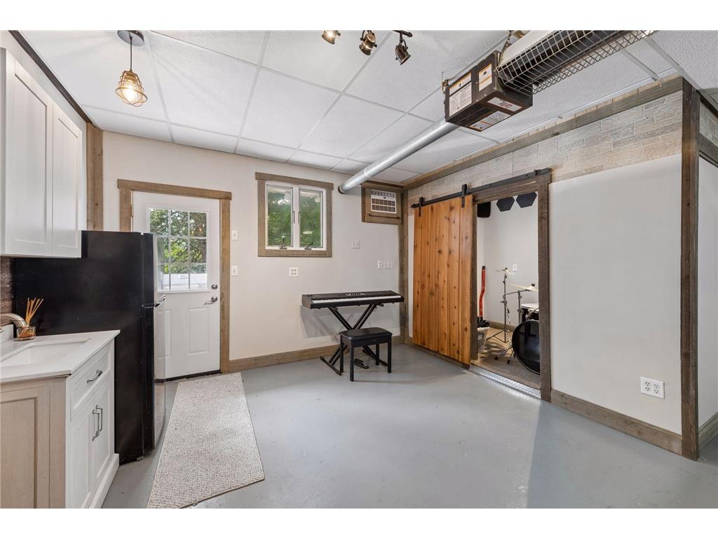 4569 Shoreline Drive Spring Park MN 55384 - Lake Minnetonka 7051302 image12
