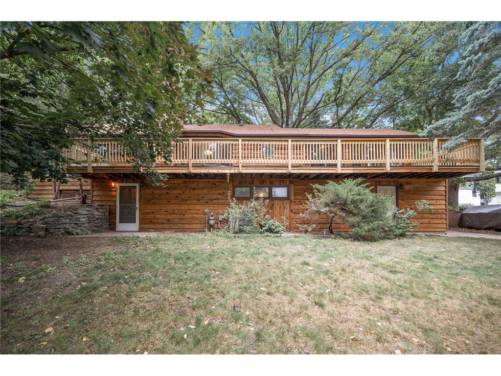 457 Wagner Street Roseville MN 55113 6429778 image1