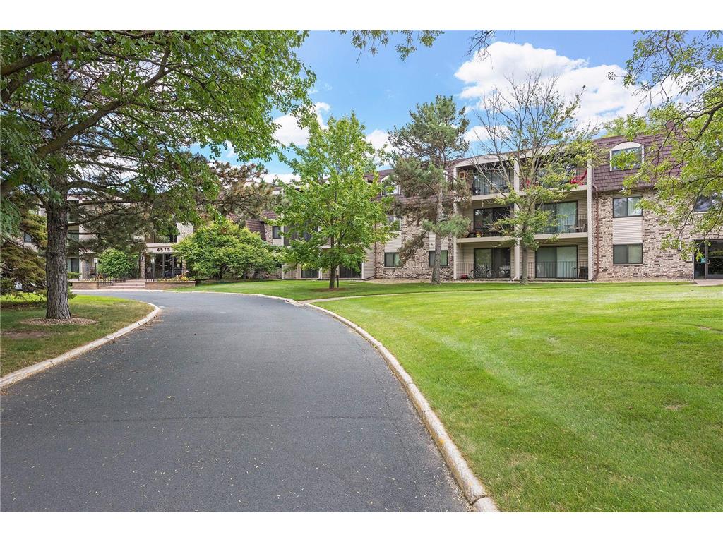 4575 W 80th Street Circle #228 Bloomington MN 55437 6589926 image1