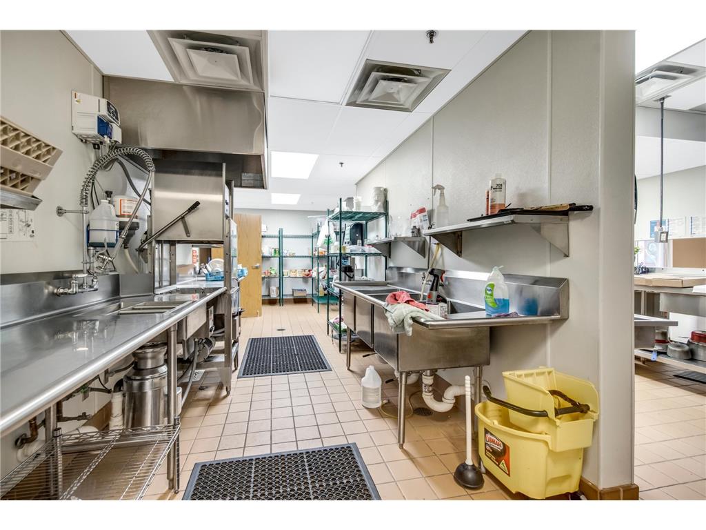 4576 Lake Street Orr MN 55771 - Pelican 7054565 image37