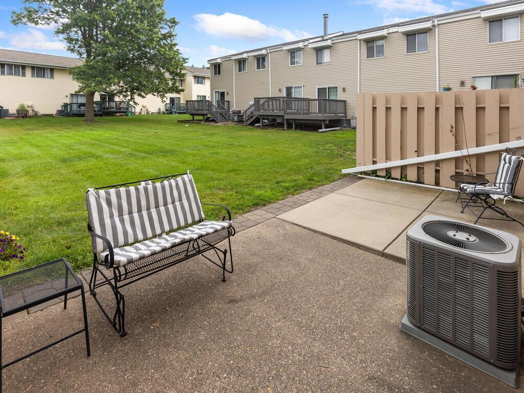 458 Dorland Court S Maplewood MN 55119 6616937 image1