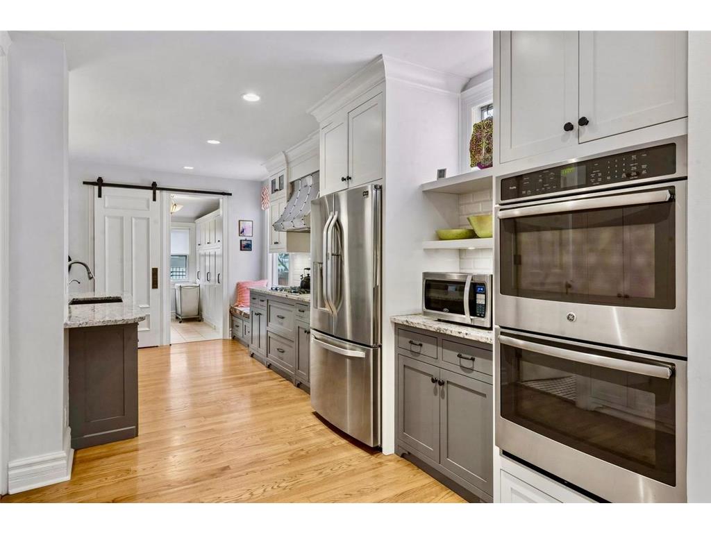 458 Holly Avenue Saint Paul MN 55102 7043538 image10