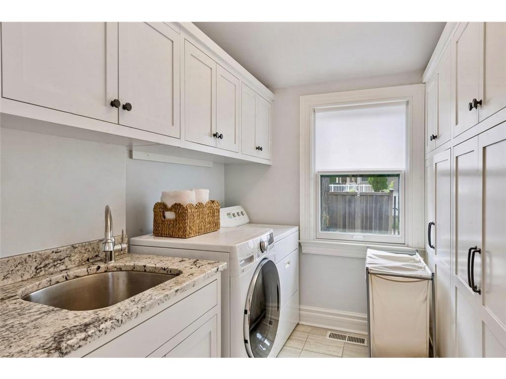 458 Holly Avenue Saint Paul MN 55102 7043538 image16