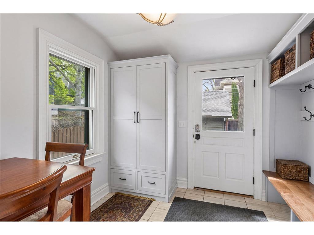 458 Holly Avenue Saint Paul MN 55102 7043538 image17