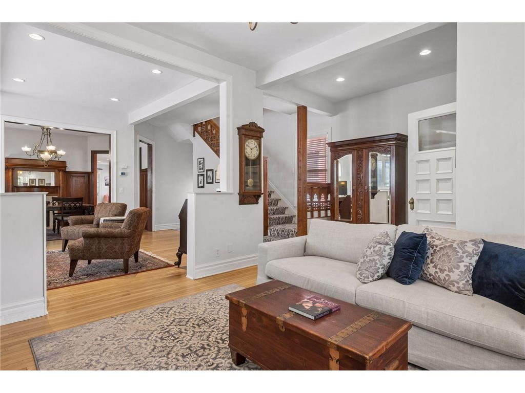 458 Holly Avenue Saint Paul MN 55102 7043538 image6