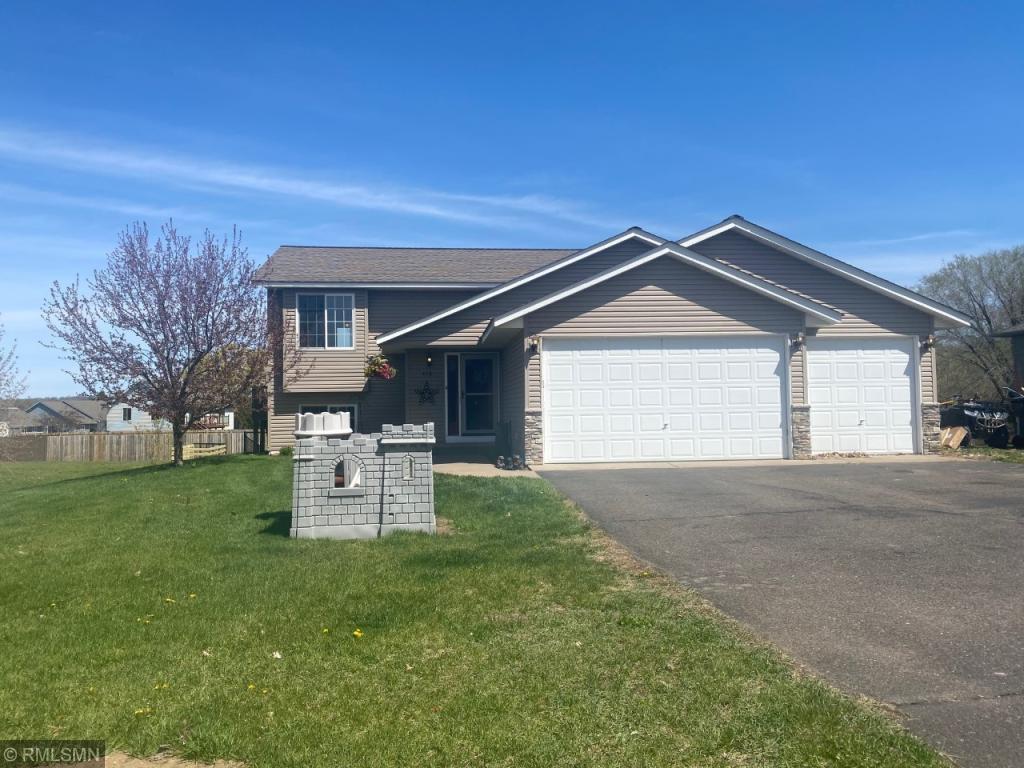 458 Roosevelt Drive, Dresser, WI 54009 MLS 5561262 Edina Realty