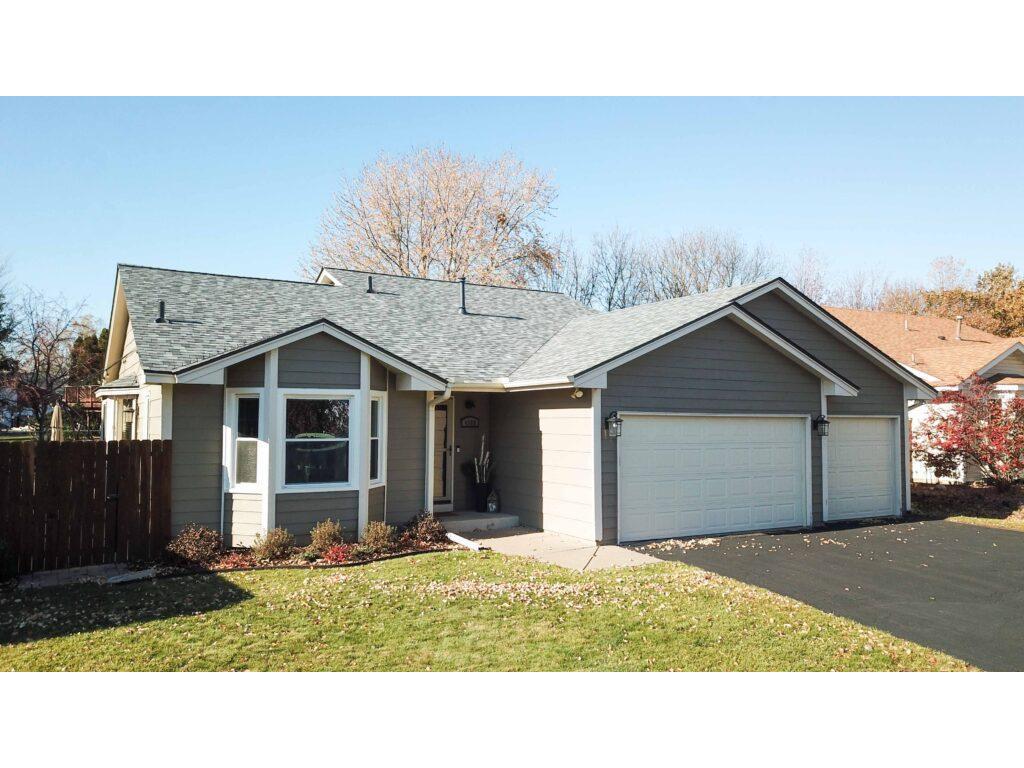 4580 Heather Ridge Road N, Oakdale, MN, 55128 MLS 6454479 Edina Realty