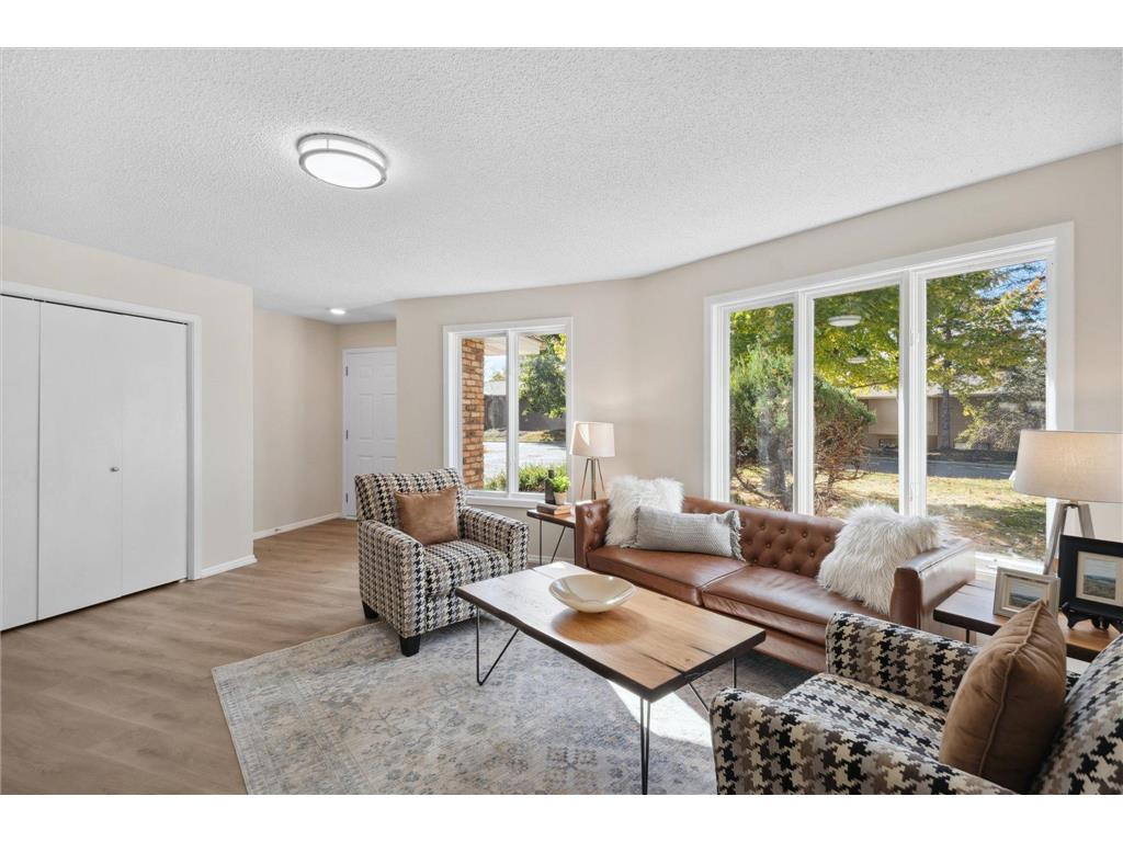 4581 Saddlewood Drive Minnetonka MN 55345 6637165 image1