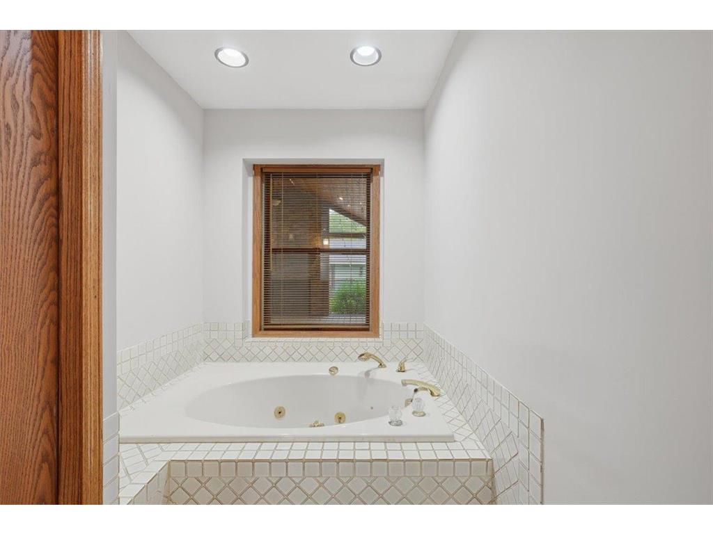 4596 Lilac Lane N Lake Elmo MN 55042 7090839 image24