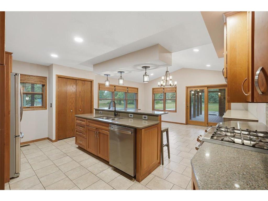 4596 Lilac Lane N Lake Elmo MN 55042 7090839 image6