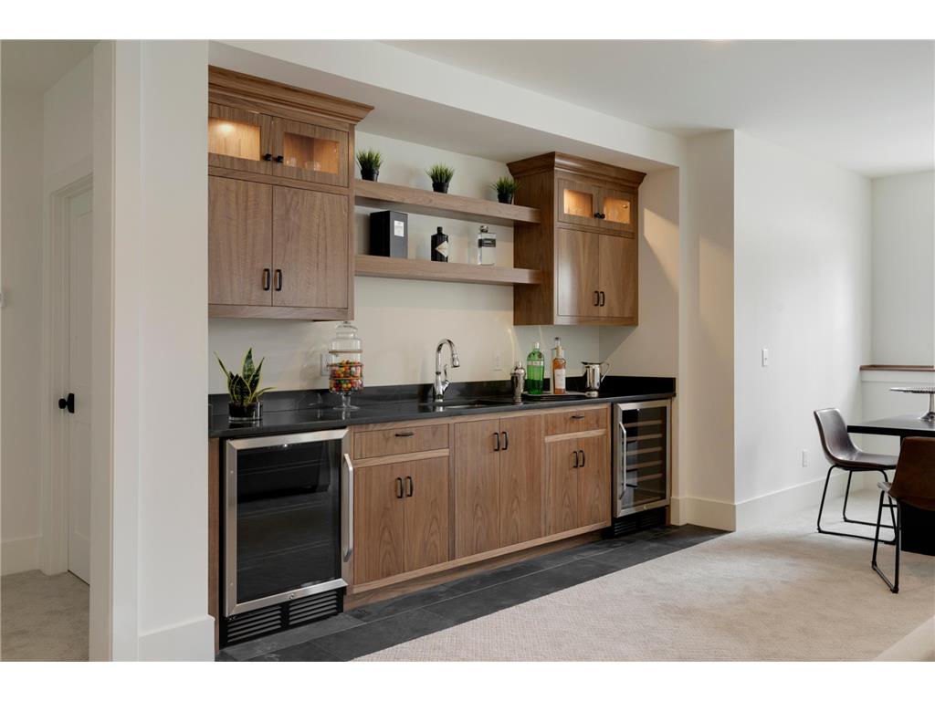 45XX Parkside Ln Edina MN 55436 7018761 image14