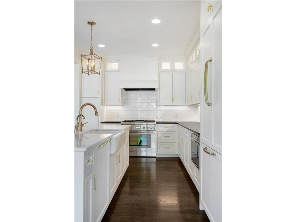 45XX Parkside Ln Edina MN 55436 7018761 image4