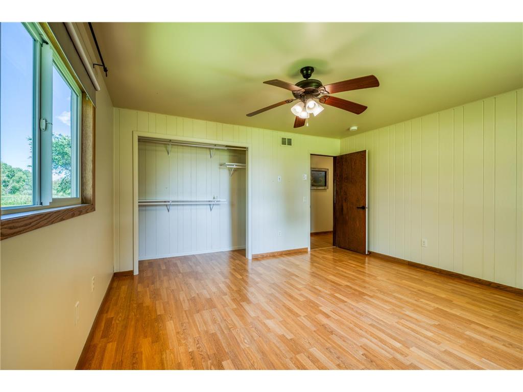 460 Lake Avenue Tenstrike MN 56683 - Gull Lake 7099567 image23