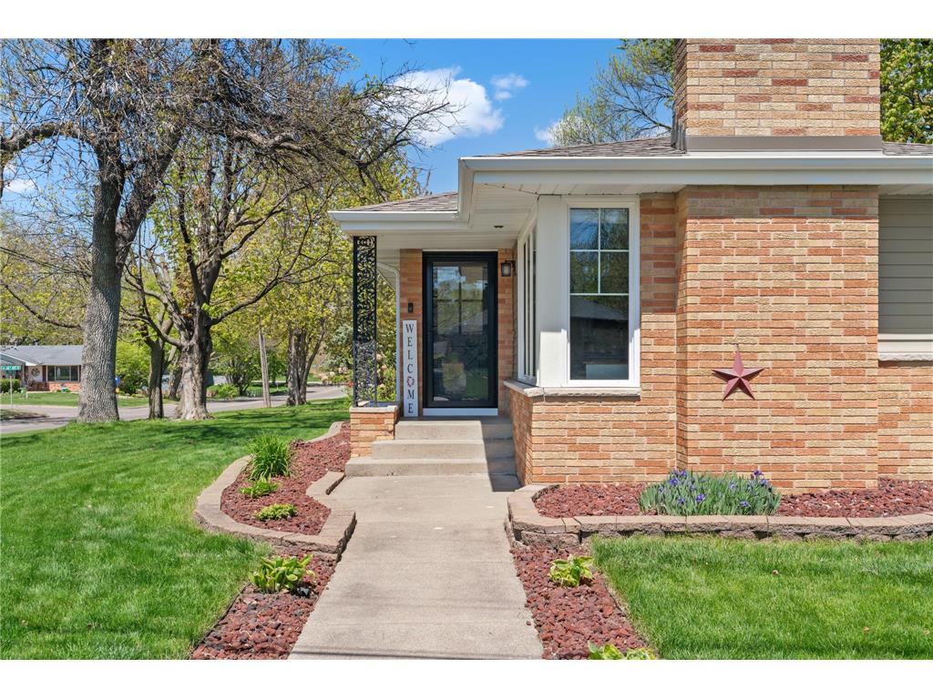 4600 France Avenue N Robbinsdale MN 55422 7088444 image2