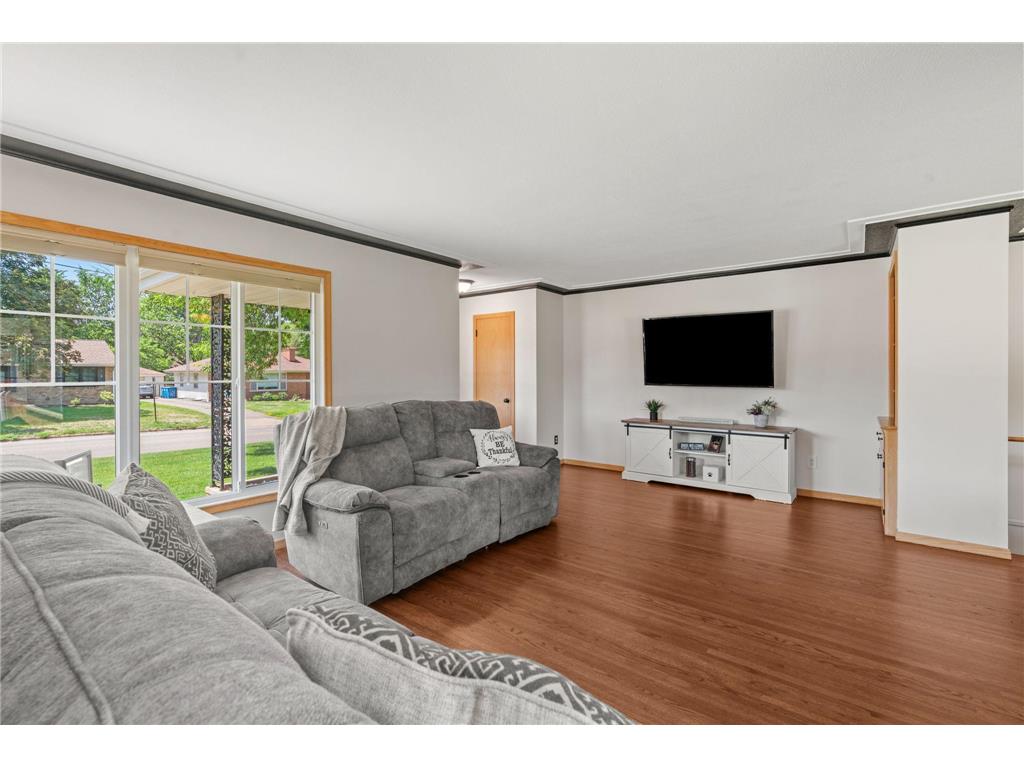 4600 France Avenue N Robbinsdale MN 55422 7088444 image5