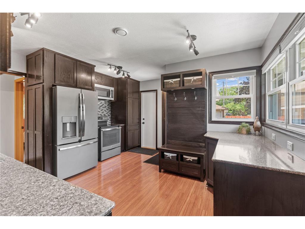 4600 France Avenue N Robbinsdale MN 55422 7088444 image8