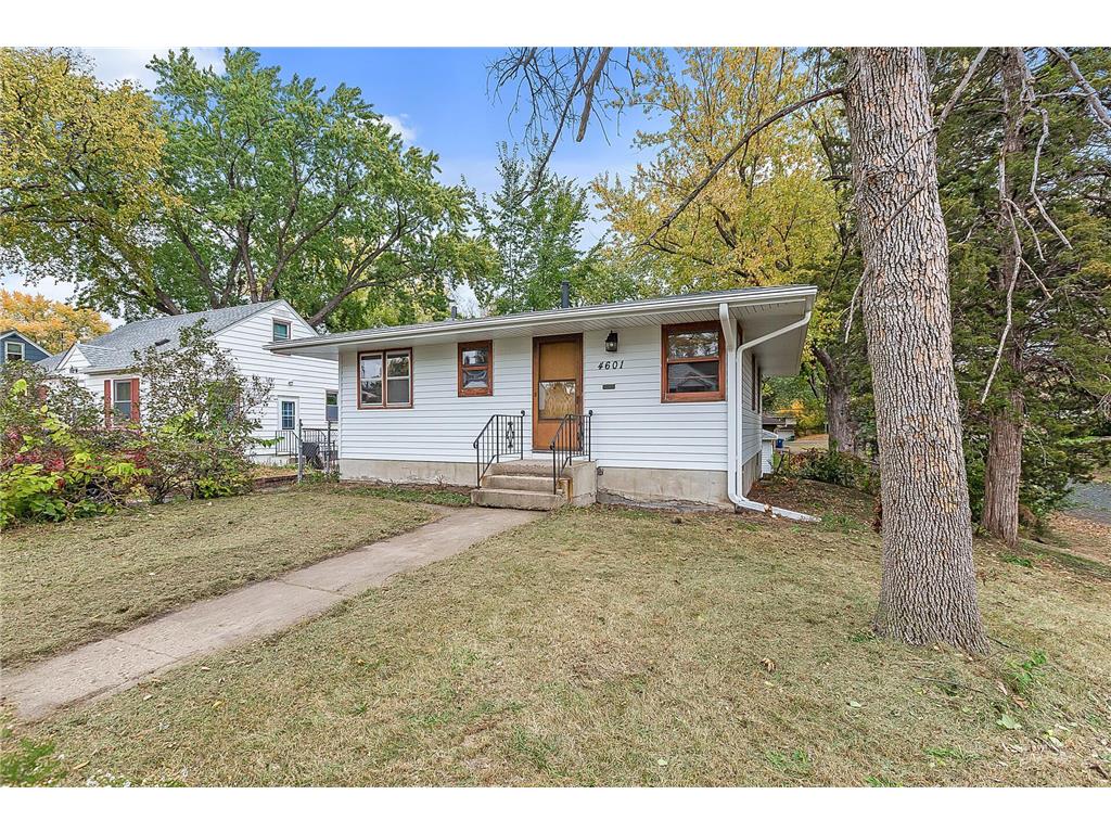 4601 2 1/2 Street NE Fridley MN 55421 6307892 image1