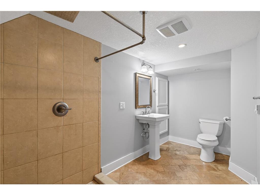 4604 Grand Avenue S Minneapolis MN 55419 7090991 image32