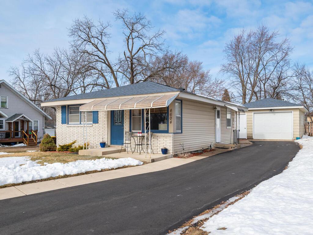 4604 Pleasant Street SE Prior Lake MN 55372 7019814 image1