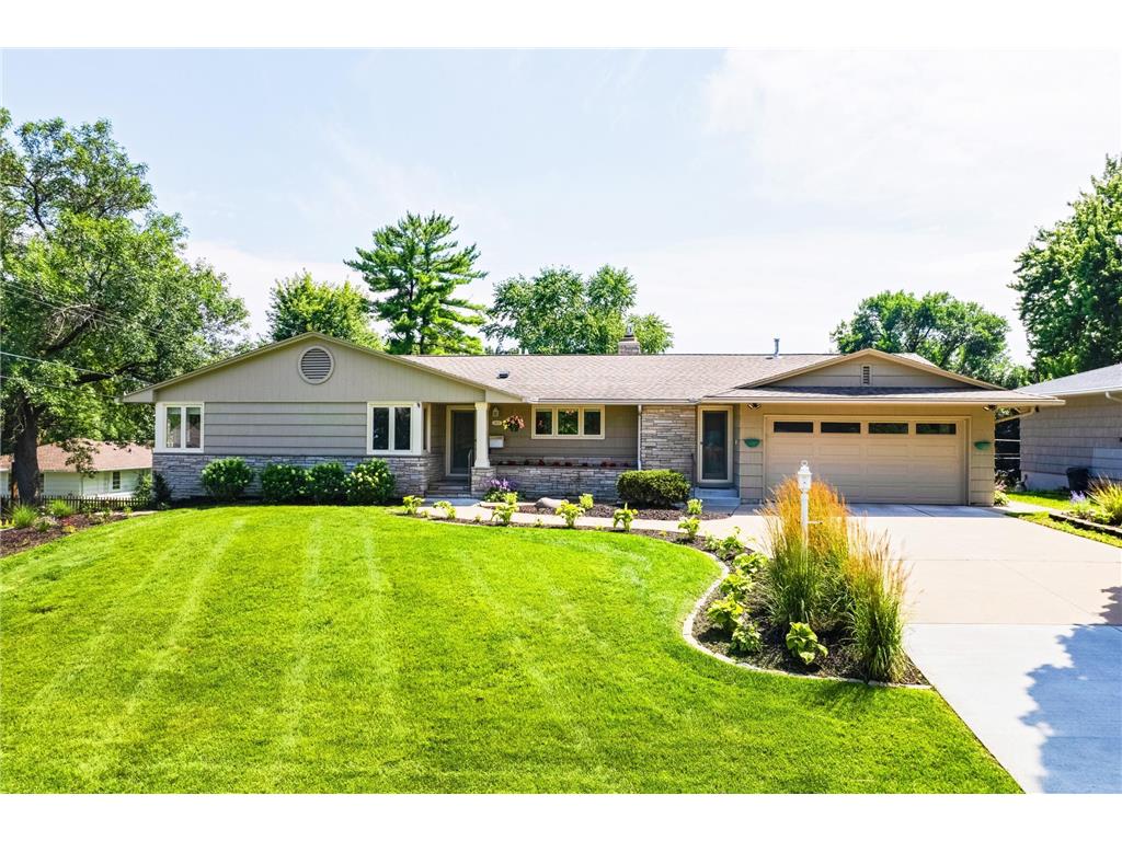 4605 W 62nd Street Edina MN 55424 6787034 image1