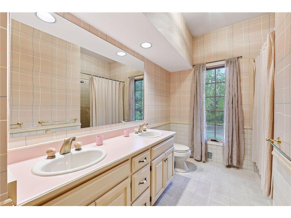 461 Peavey Lane Wayzata MN 55391 6780111 image34