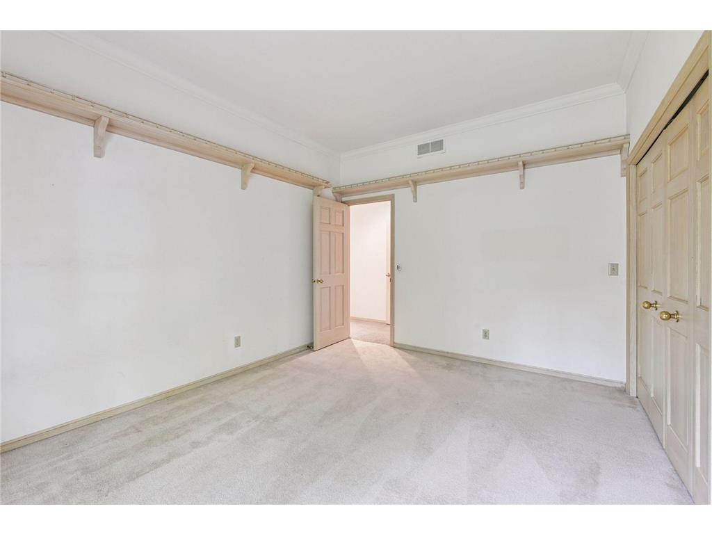 461 Peavey Lane Wayzata MN 55391 6780111 image36