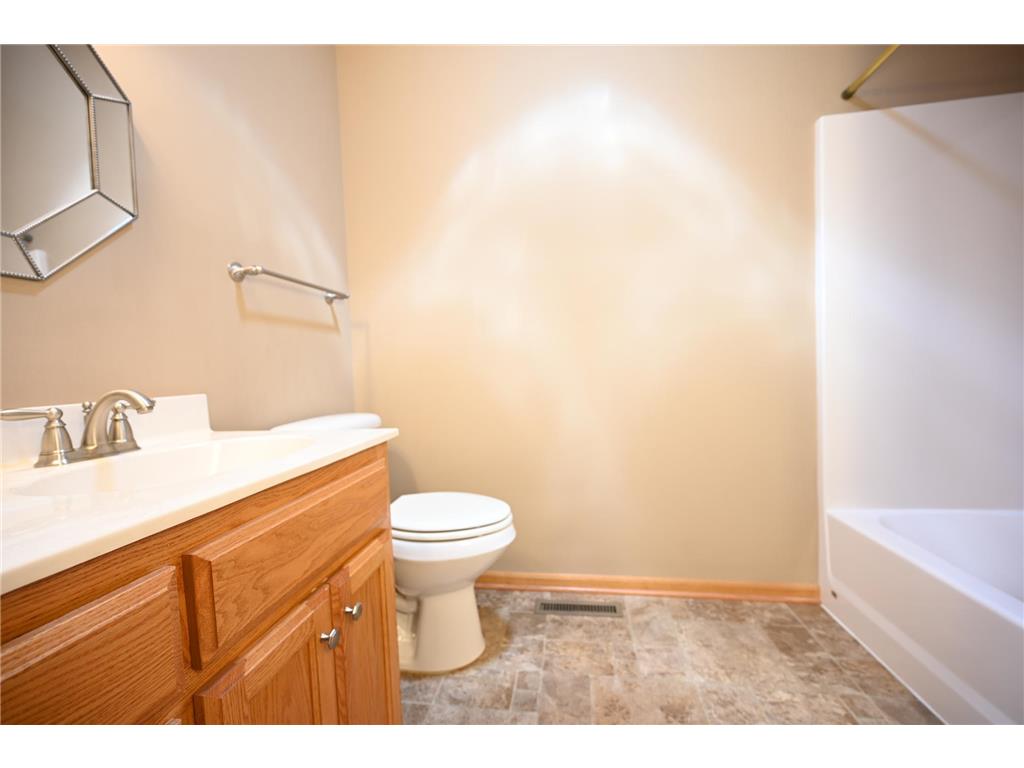 461 Roundhouse Street Shakopee MN 55379 7087256 image11